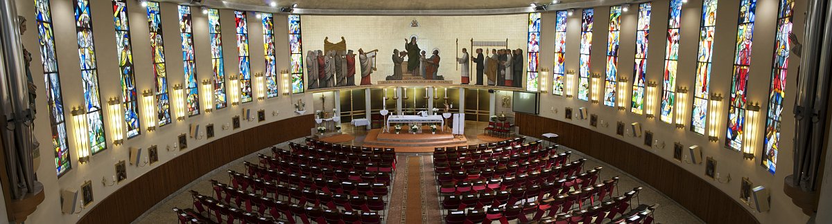 Taksonyi Szent Anna Plébánia oldalára